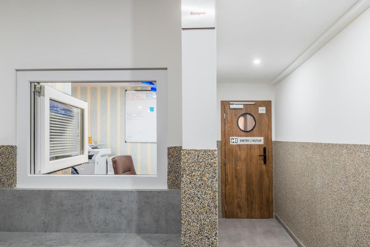 Hostel One Prešov المظهر الخارجي الصورة